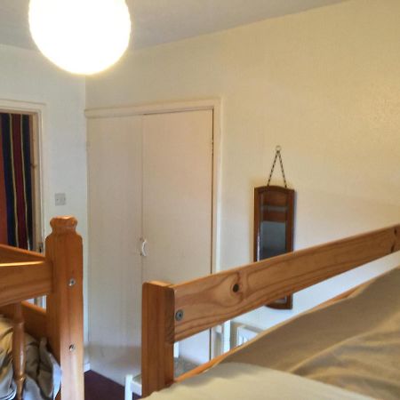Pantyrathro International Hostel 카마던 외부 사진